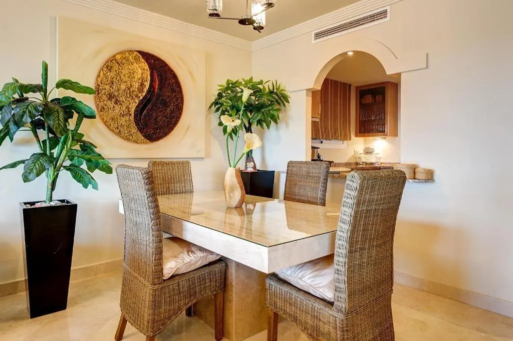 Frontline Beach Apartment - Sinfonia Del Mar Estepona Spain